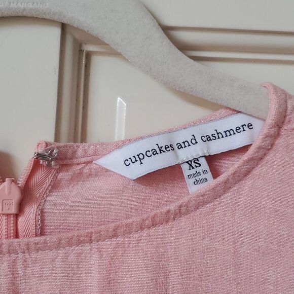 CUPCAKE & CASHMERE, Top Size XS, - Picture 2 of 4